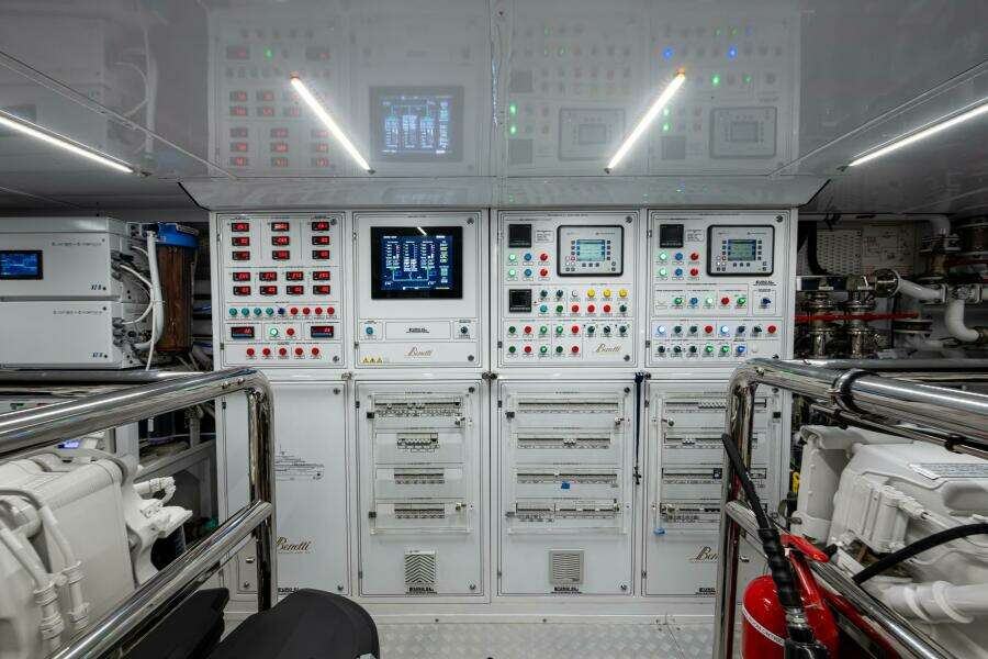 KING S LAIR 112ft Benetti Yacht For Sale