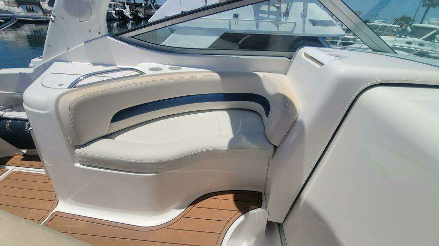 New Beginnings 30ft Chaparral Yacht For Sale