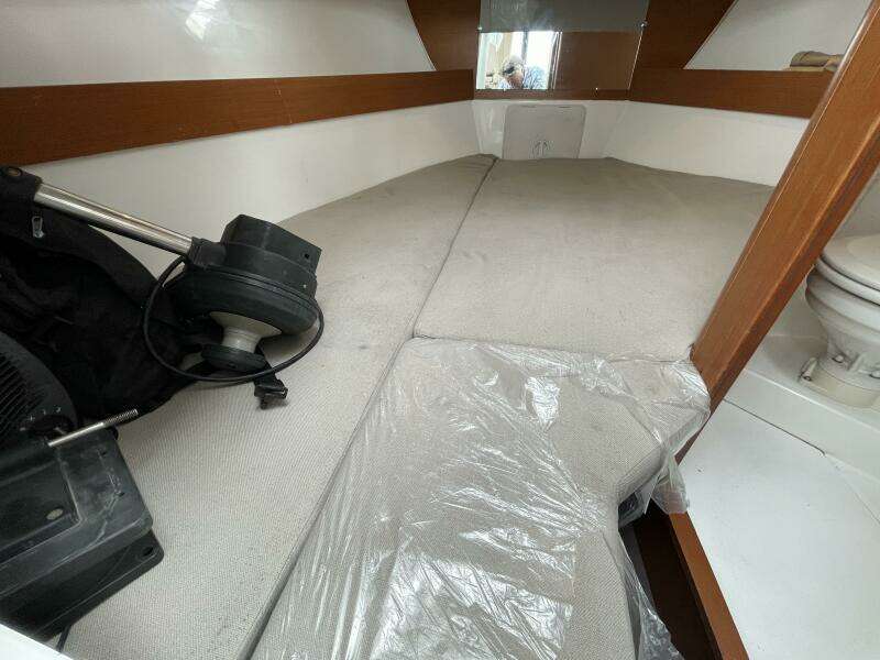 28ft Jeanneau Yacht For Sale