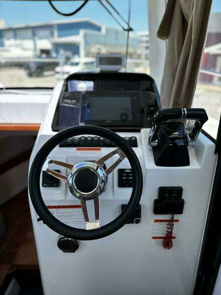 28ft Jeanneau Yacht For Sale