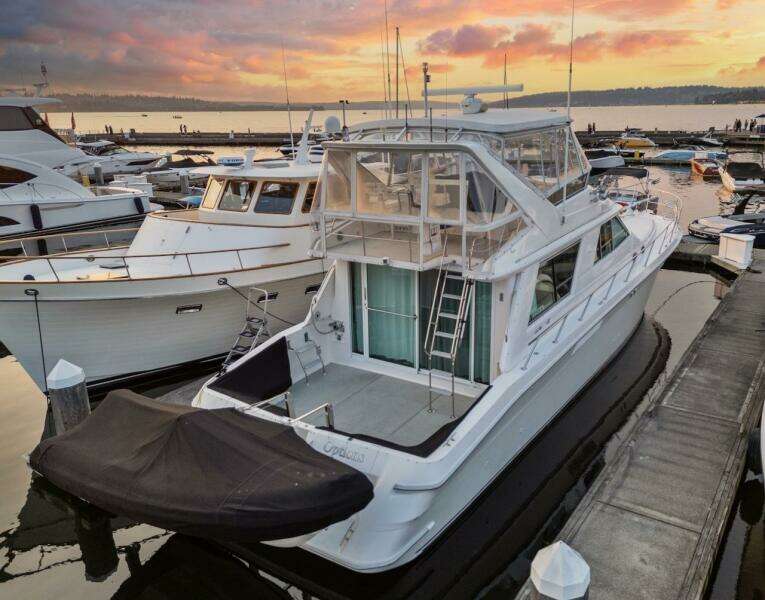 55ft Sea Ray Yacht For Sale