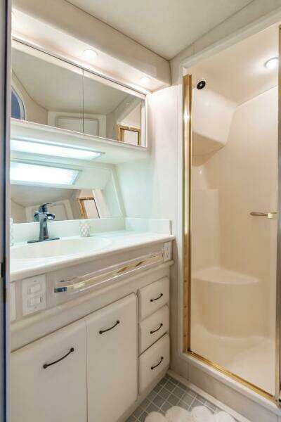 55ft Sea Ray Yacht For Sale
