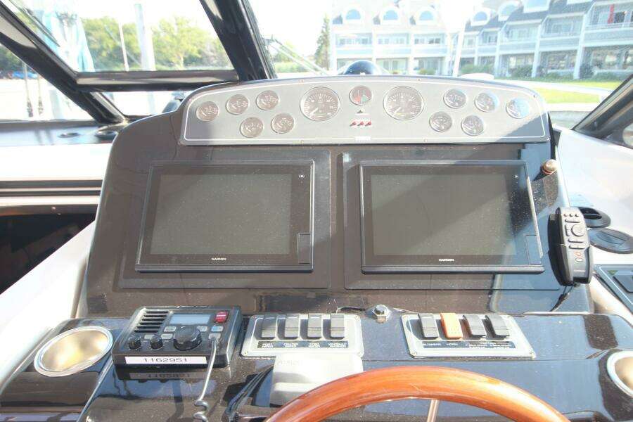 Our Cottage III 36ft Tiara Yachts Yacht For Sale