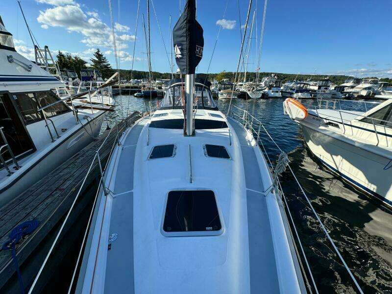 AVANTI 43ft Hunter Yacht For Sale