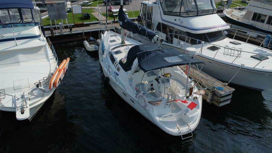 AVANTI 43ft Hunter Yacht For Sale