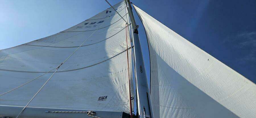 AVANTI 43ft Hunter Yacht For Sale