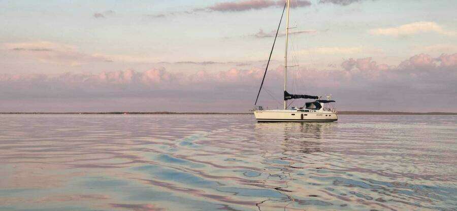 AVANTI 43ft Hunter Yacht For Sale