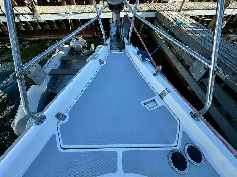 AVANTI 43ft Hunter Yacht For Sale