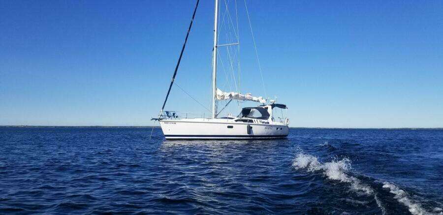 AVANTI 43ft Hunter Yacht For Sale
