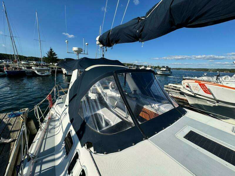 AVANTI 43ft Hunter Yacht For Sale