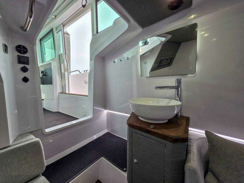 37ft Axopar Yacht For Sale