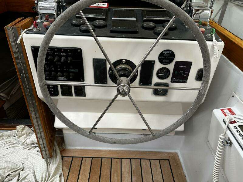 36ft Little Harbor Yacht For Sale