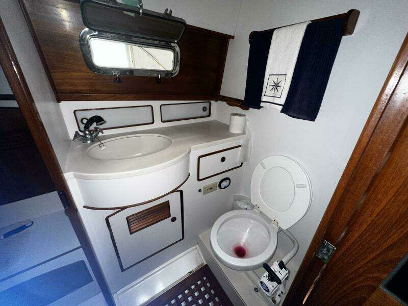 36ft Little Harbor Yacht For Sale