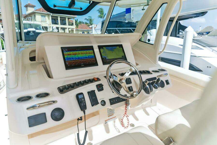 2021 Grady-White 376 Canyon - Galloway's Group - Helm