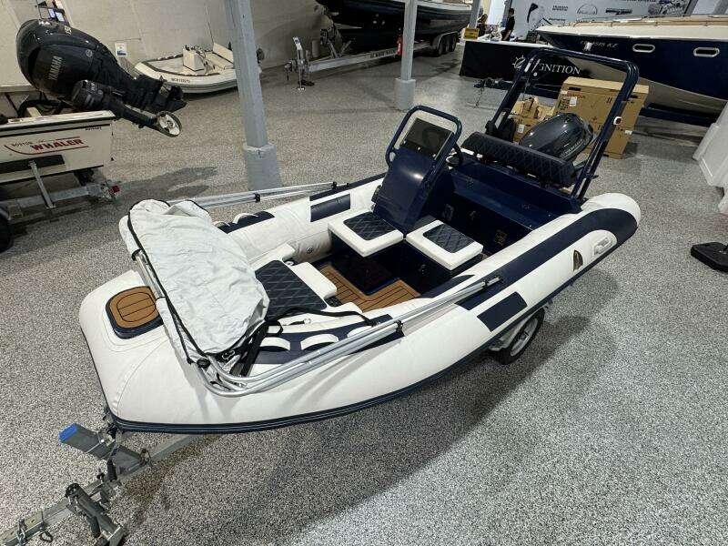 12ft Hedia Yacht For Sale