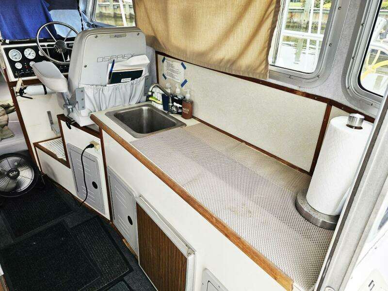 26ft Osprey Pilothouse Yacht For Sale