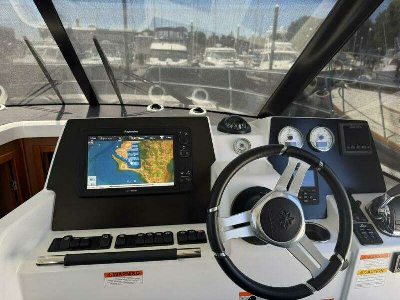 PortKey 33ft Jeanneau Yacht For Sale
