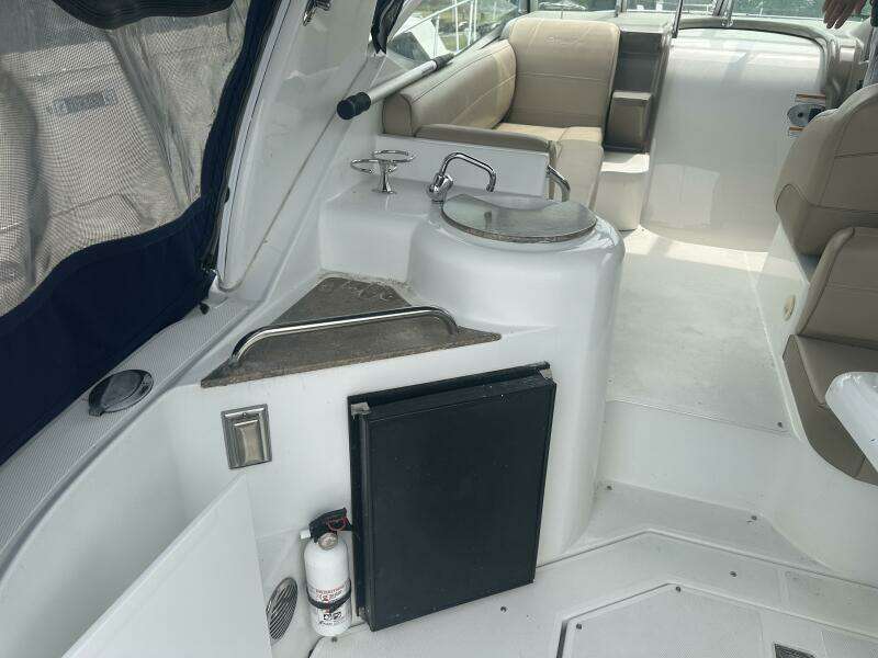 Soggy Dollar 30ft Cruisers Yacht For Sale