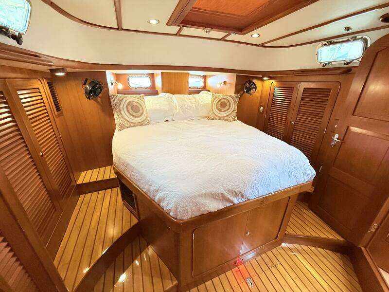 46ft Hylas Yacht For Sale