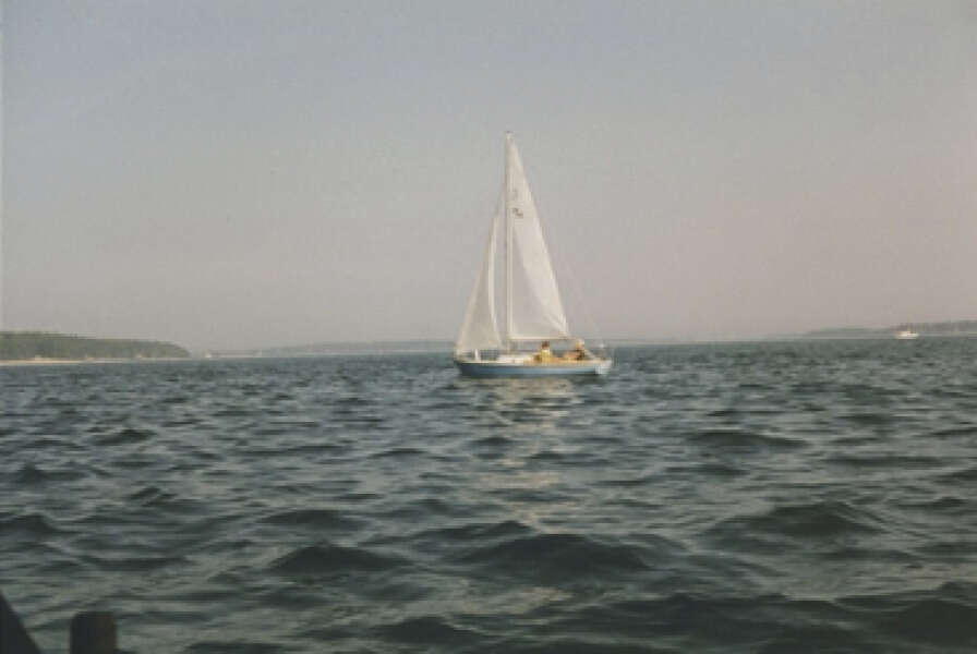 Sailing with older topside paint