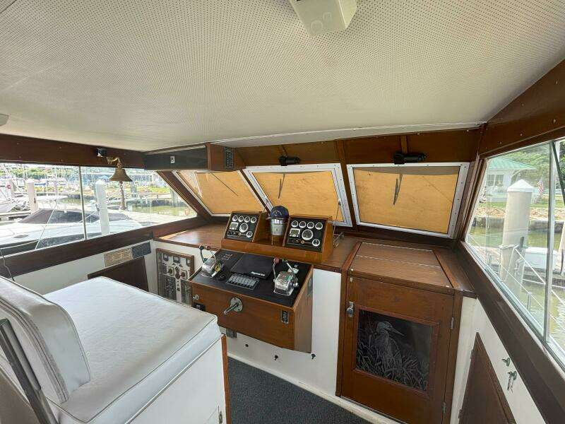 45ft Matthews Yacht For Sale