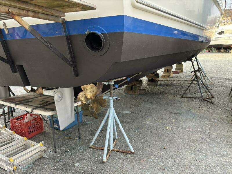 45ft Matthews Yacht For Sale