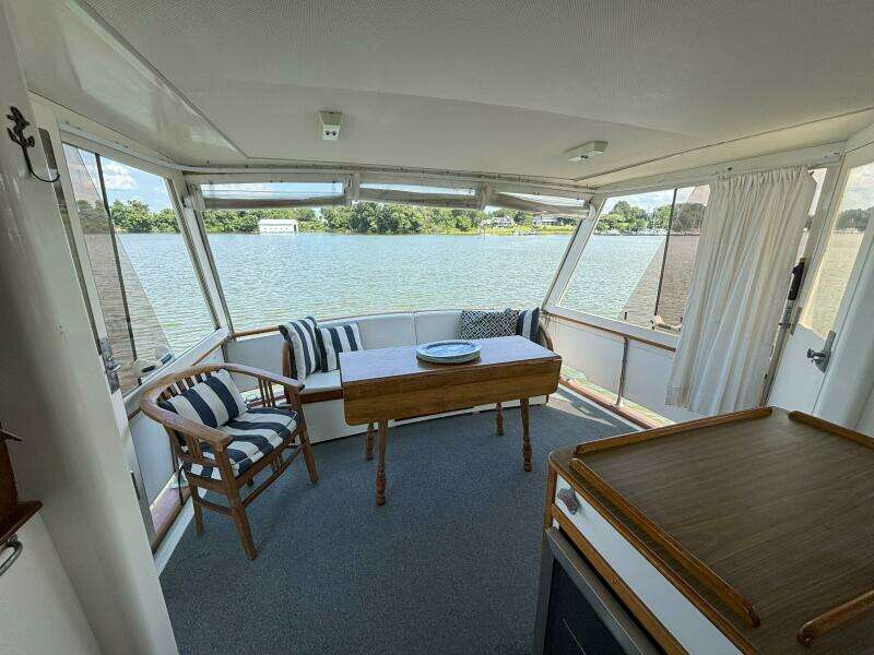 45ft Matthews Yacht For Sale
