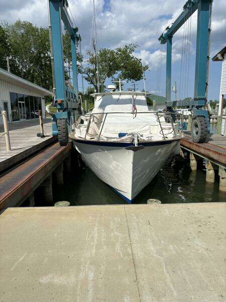45ft Matthews Yacht For Sale