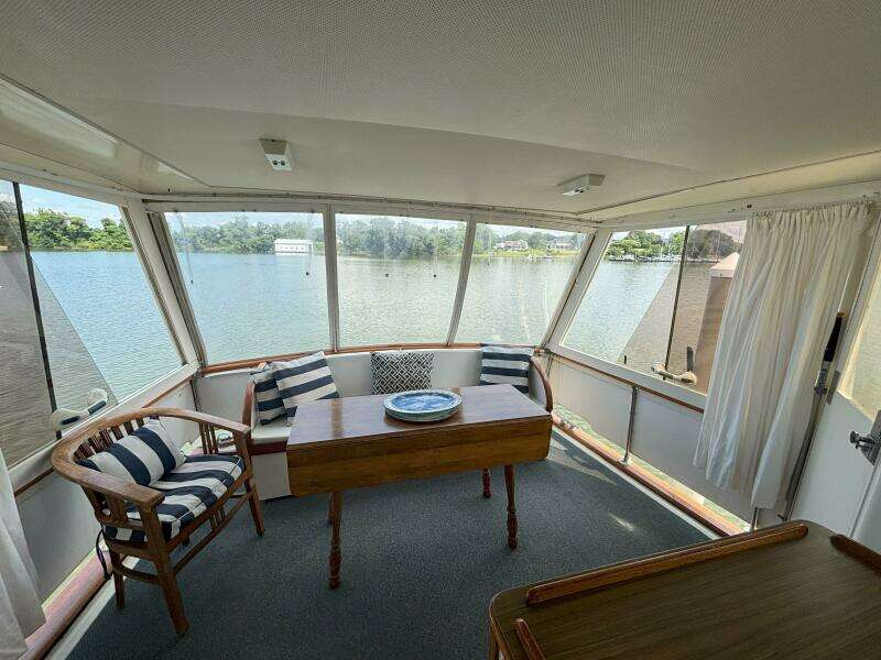 45ft Matthews Yacht For Sale