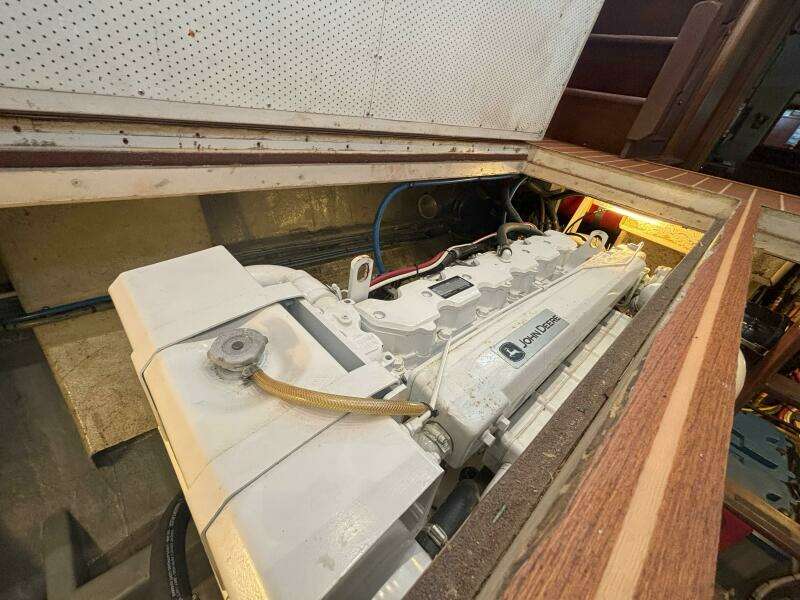 45ft Matthews Yacht For Sale