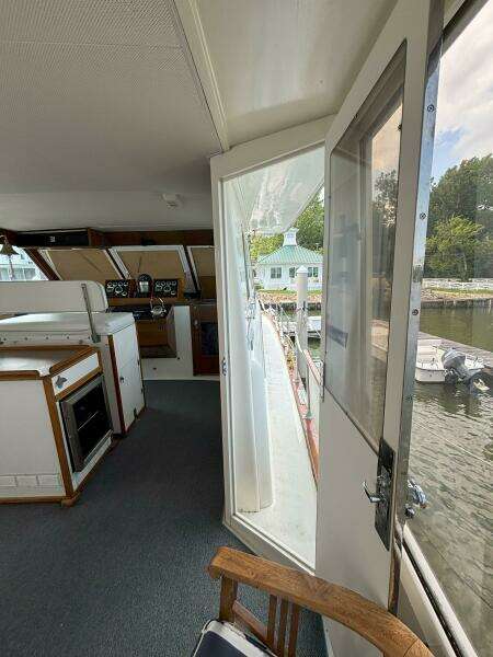 45ft Matthews Yacht For Sale