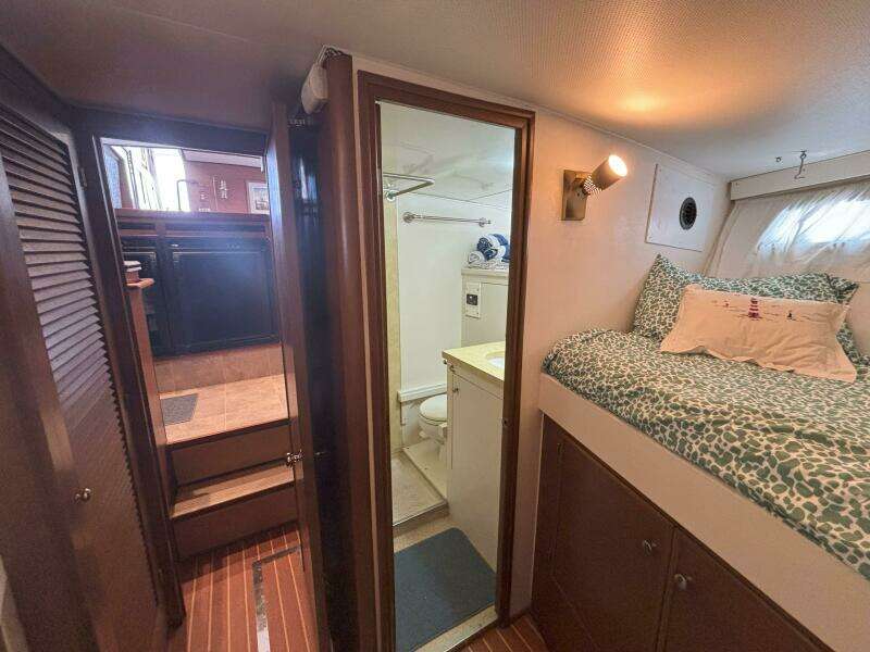 45ft Matthews Yacht For Sale