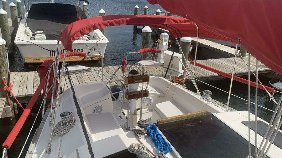 30ft Hunter Yacht For Sale