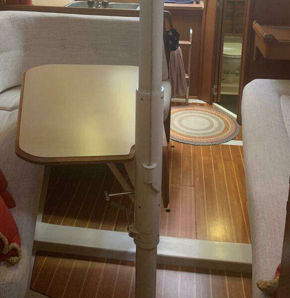 30ft Hunter Yacht For Sale