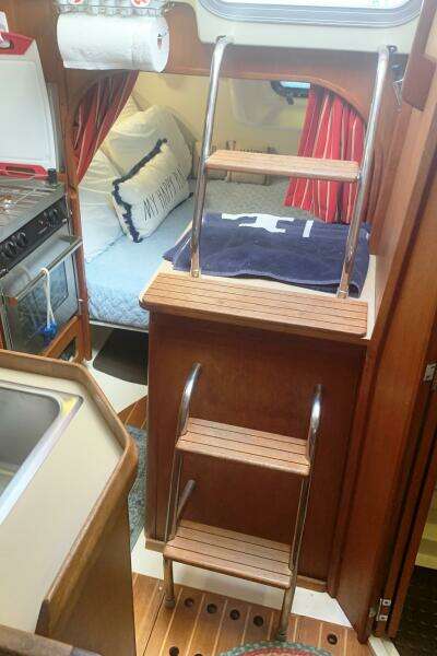 30ft Hunter Yacht For Sale