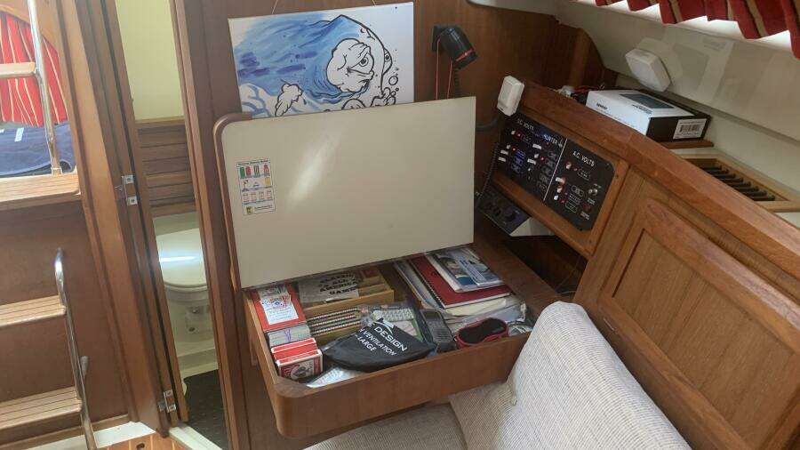 30ft Hunter Yacht For Sale