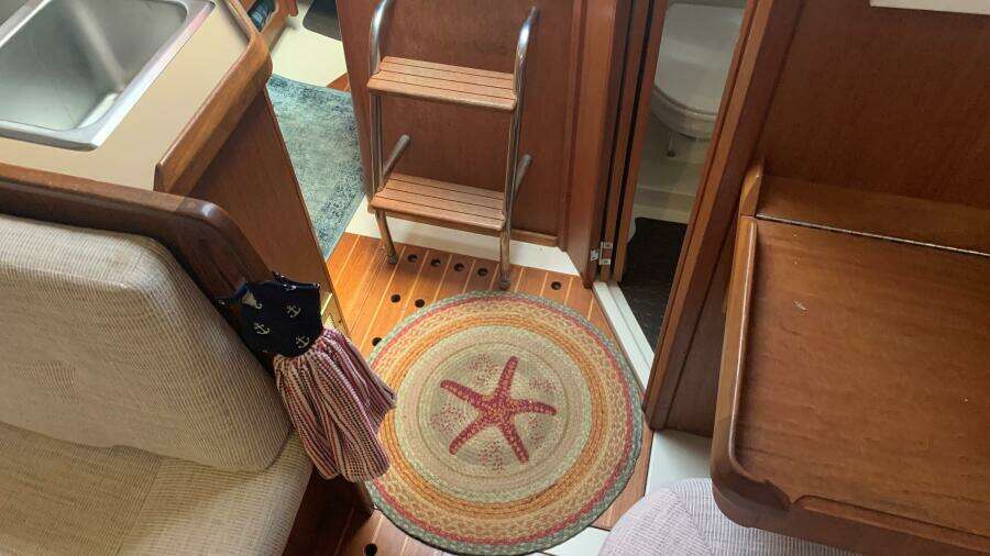 30ft Hunter Yacht For Sale
