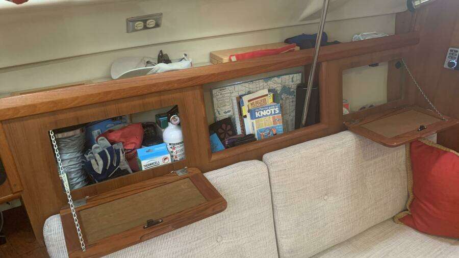 30ft Hunter Yacht For Sale