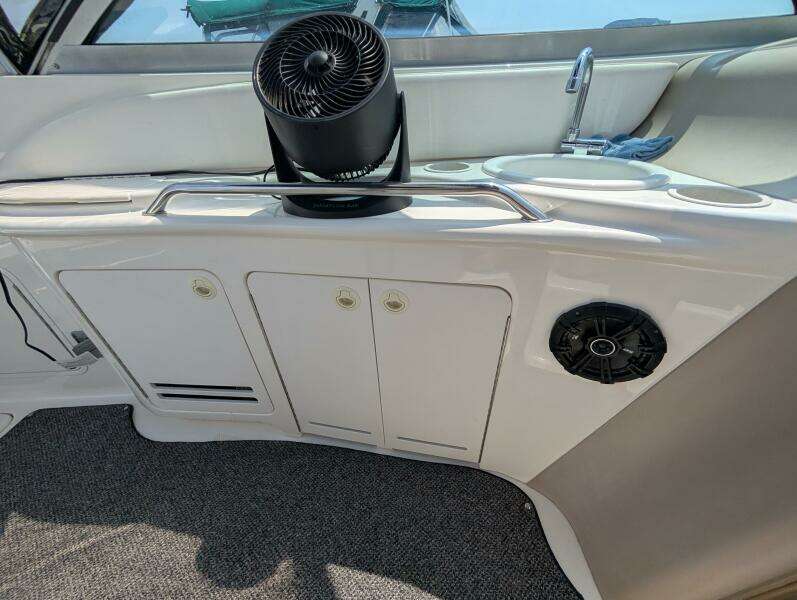 Lucia 34ft Sea Ray Yacht For Sale