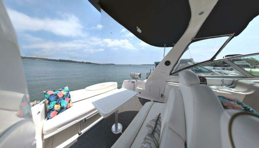 Lucia 34ft Sea Ray Yacht For Sale