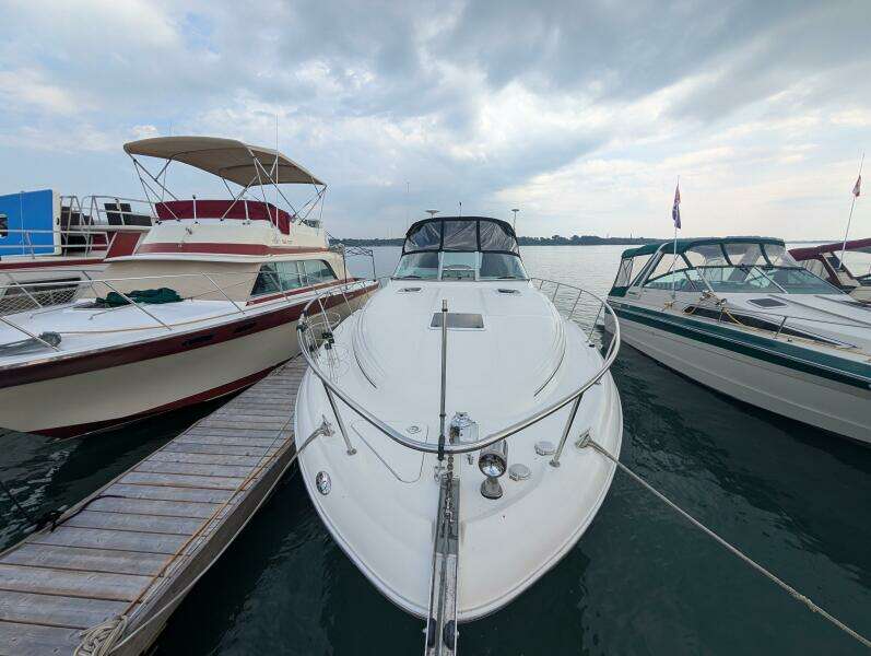 Lucia 34ft Sea Ray Yacht For Sale