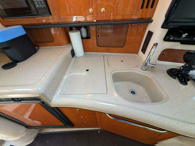 Lucia 34ft Sea Ray Yacht For Sale