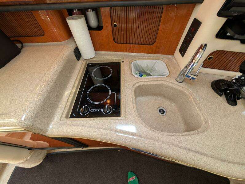 Lucia 34ft Sea Ray Yacht For Sale