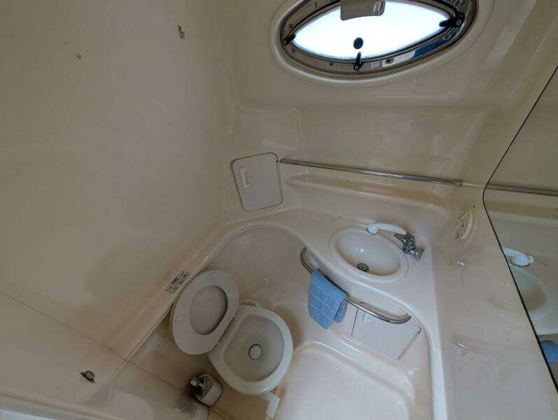 Lucia 34ft Sea Ray Yacht For Sale