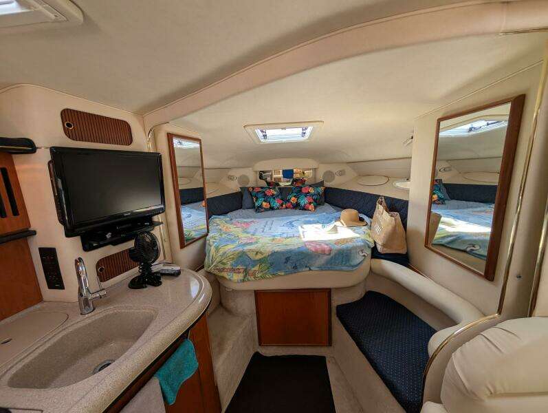 Lucia 34ft Sea Ray Yacht For Sale