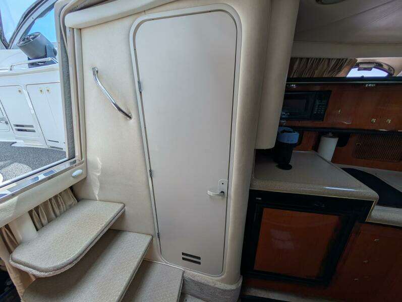 Lucia 34ft Sea Ray Yacht For Sale