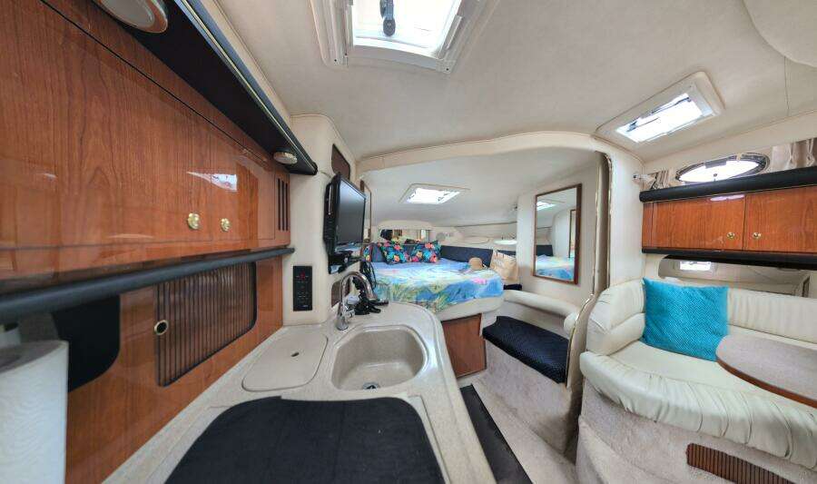 Lucia 34ft Sea Ray Yacht For Sale