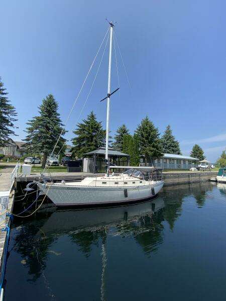 QUINTETTE III 34ft Aloha Yacht For Sale