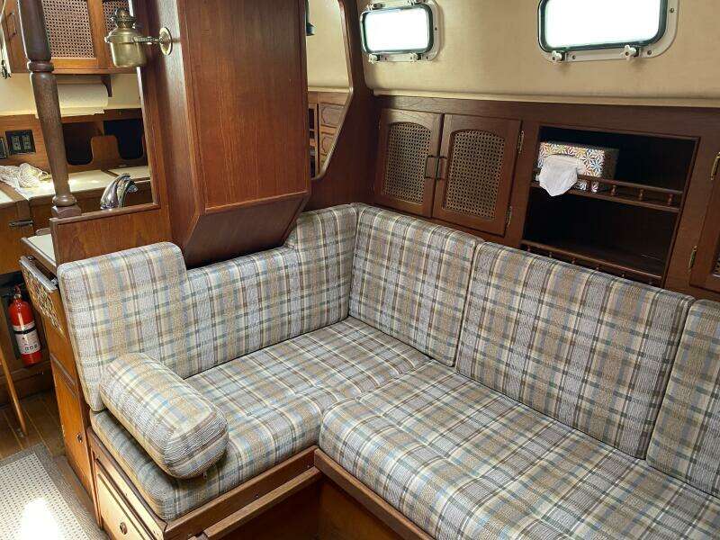 QUINTETTE III 34ft Aloha Yacht For Sale