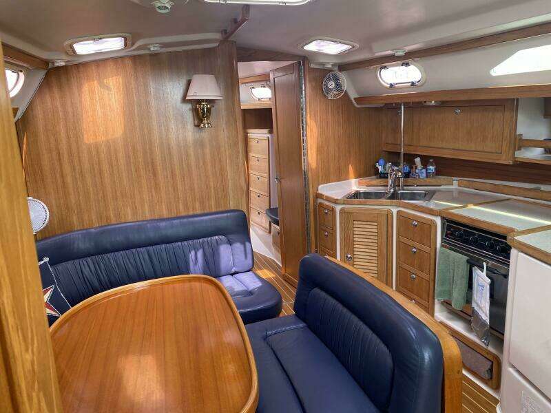 42ft Catalina Yacht For Sale
